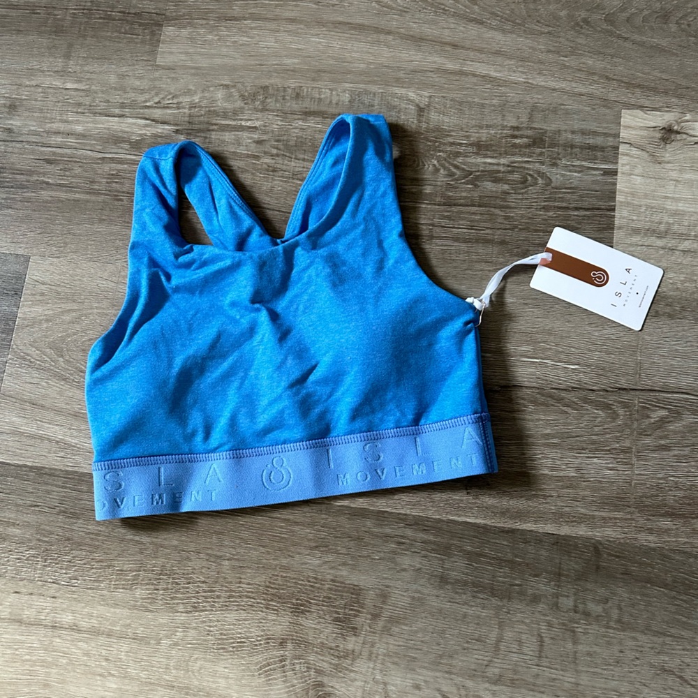 NWT Isla Movement sports bra